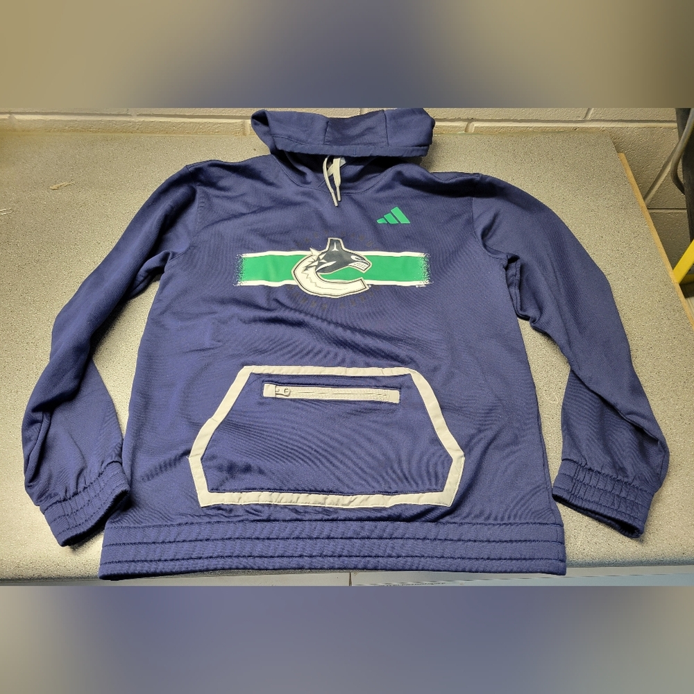 Adidas Aeroready Vancouver Canucks Hoodie Size M